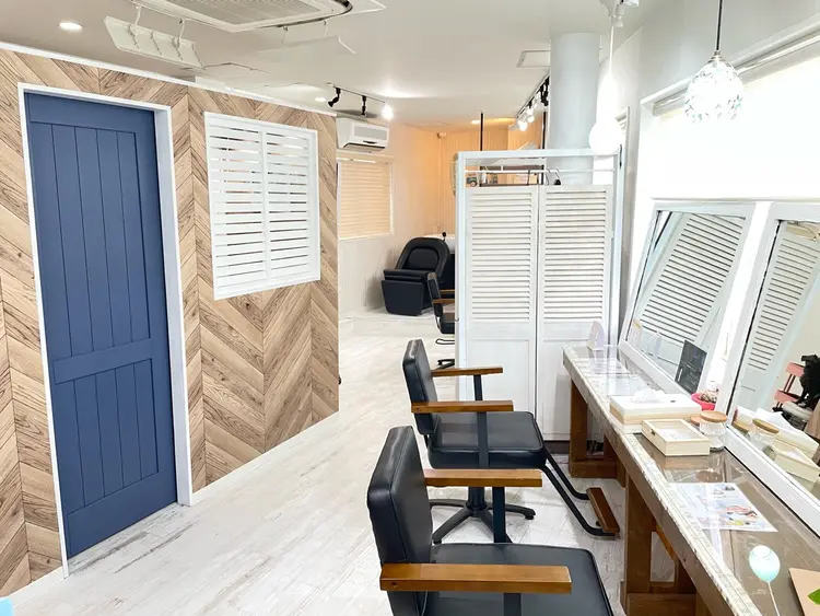 hair & resort Lino westの内観・外観2