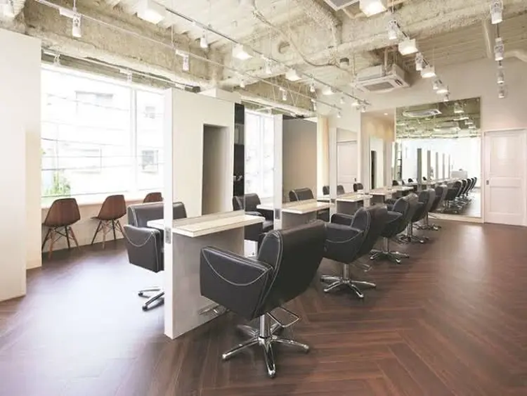 neaf 恵比寿店の内観・外観1