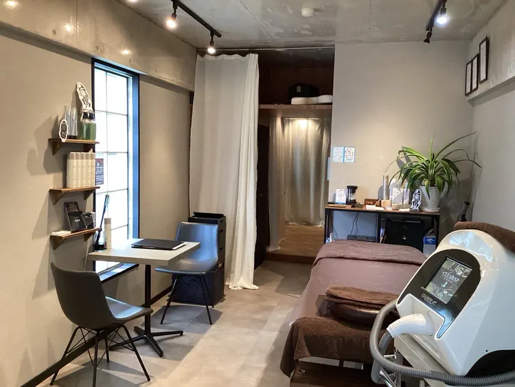 メンズ脱毛ECXIAの内観・外観1