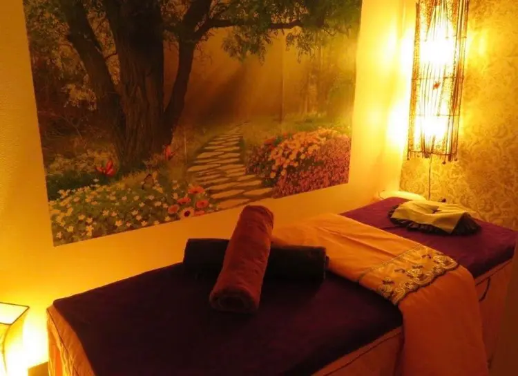 ゴールデンフラワーの内観・外観1