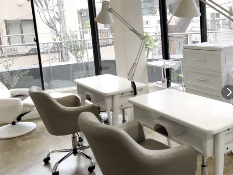 EmaNail肥後橋店の内観・外観1