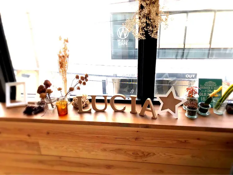 ヘアーメイクluciaの内観・外観2