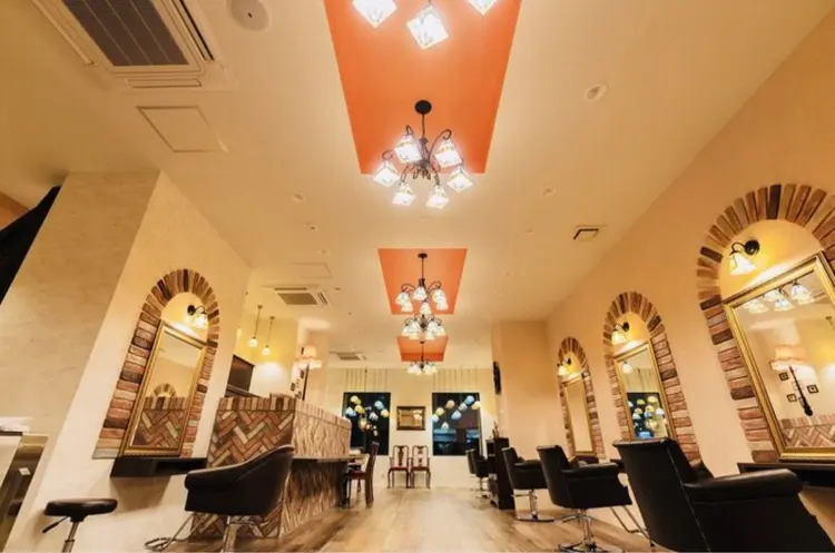 FAVORの内観・外観2