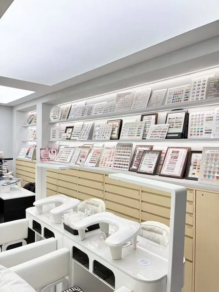 THE ONE栄店の内観・外観2