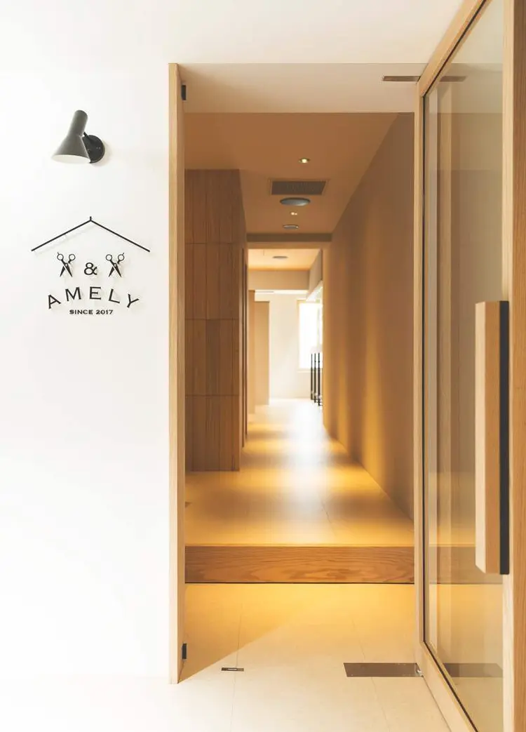 AMELY静岡呉服町店の内観・外観1