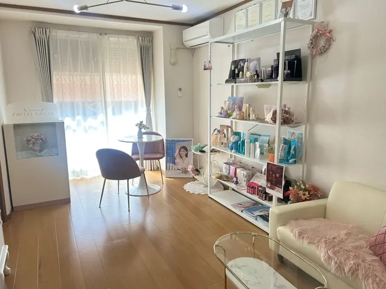 メナードフェイシャルサロン木津町の内観・外観2