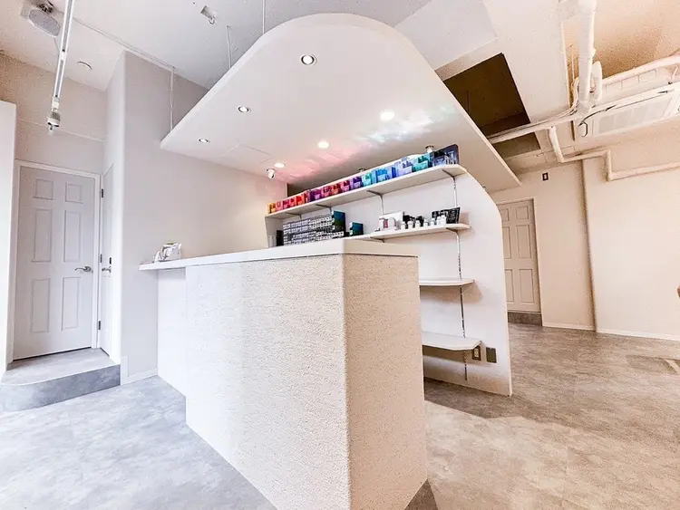 BATONの内観・外観2