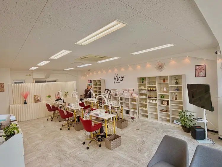 MIYU nailの内観・外観1