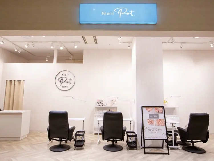 EYE LASH PLAZA&NAILの内観・外観1