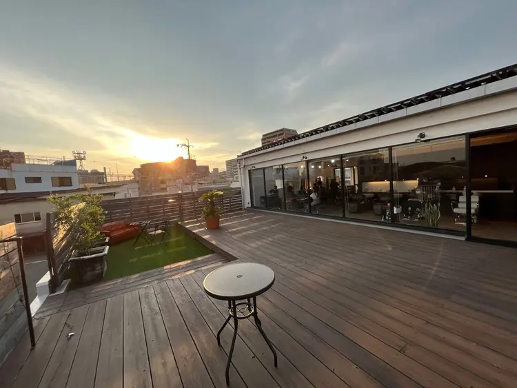 TIDEHAIRの内観・外観1