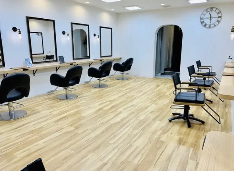 MOLLA 鳳店の内観・外観2