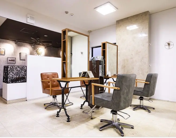 CAREshinsaibashiの内観・外観2