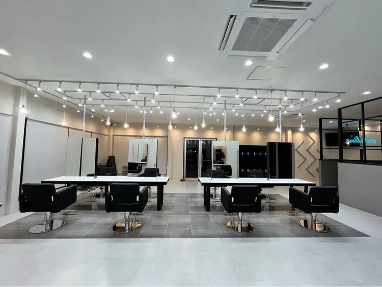 CODE.LINE   上福原店の内観・外観1