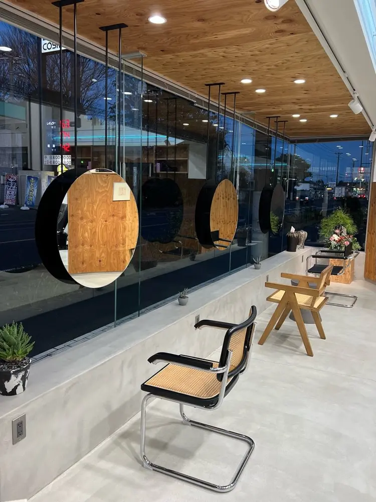 U  LABORATORYの内観・外観3