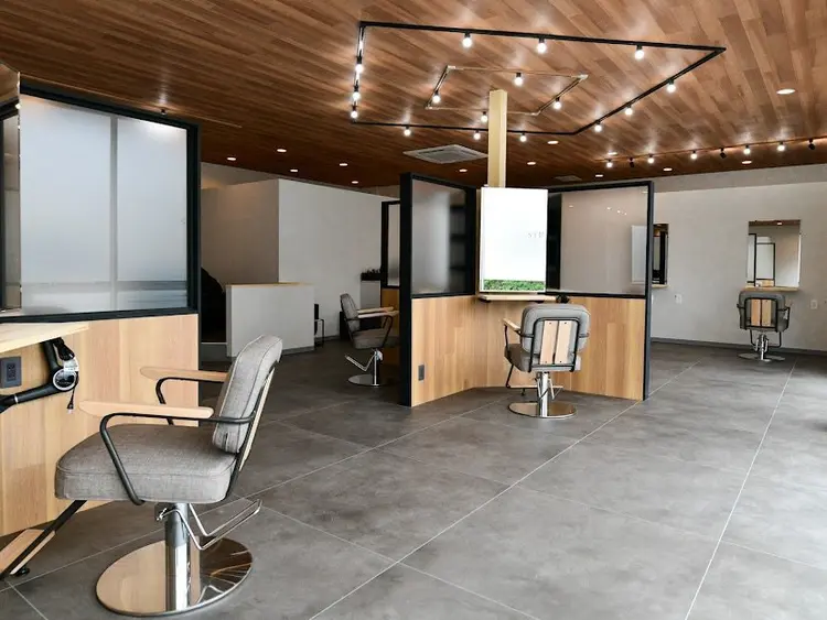 美容室  STROKE 伊勢崎宮子店の内観・外観3