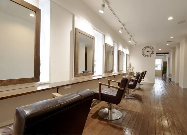tua  hair gardenの内観・外観2