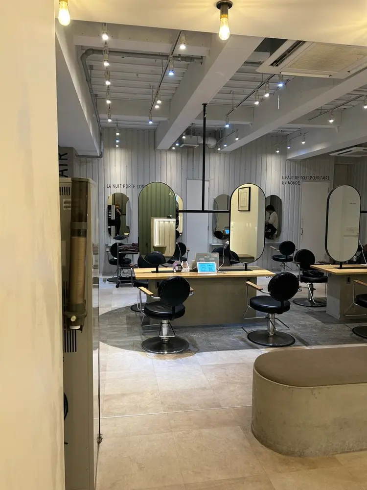 La fith hair fun 池袋店の内観・外観2