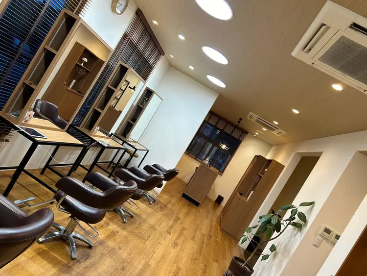 Total Beauty Salon PERKの内観・外観1
