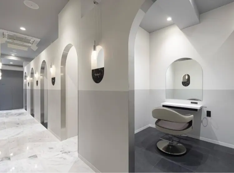 SALOWIN  千葉店の内観・外観1