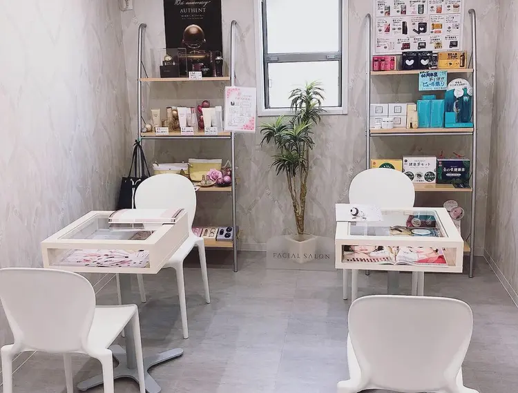 メナード フェイシャルサロン須ヶ口駅前店の内観・外観2