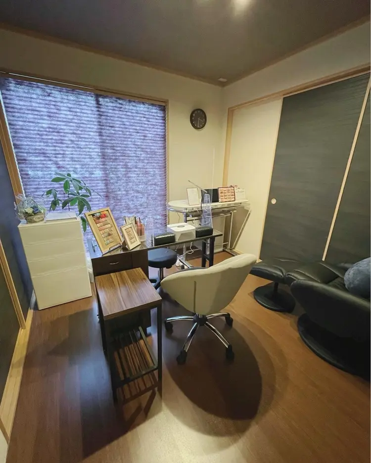 ZON NAILの内観・外観1