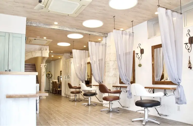 le paradis 梅島店の内観・外観1