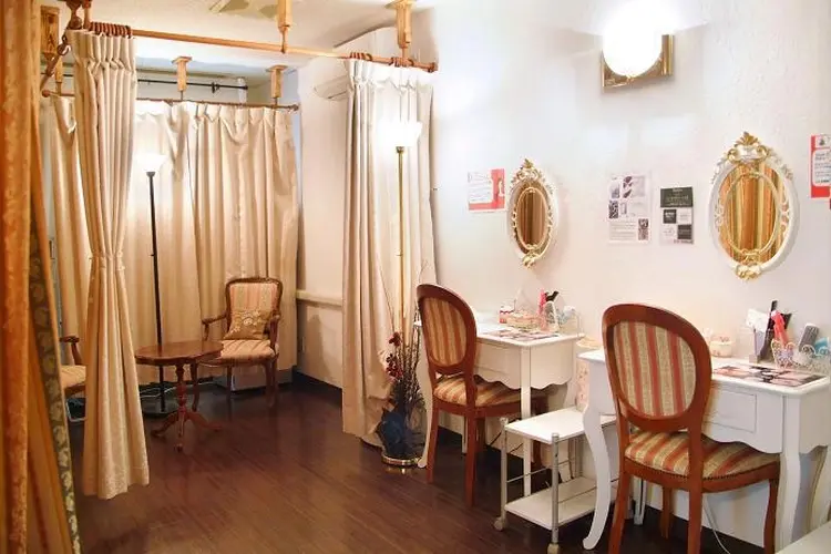 Tomos.salon.28の内観・外観2