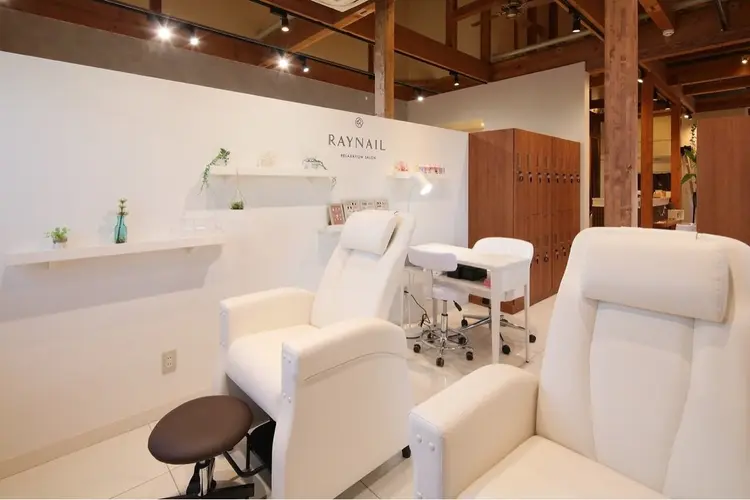 hair salon SERAの内観・外観2