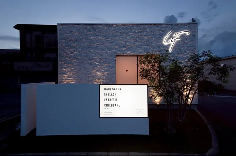 LIF by MIRROR TALKの内観・外観1