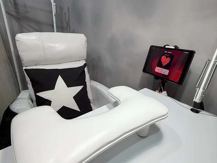 nail studio MØD.の内観・外観2