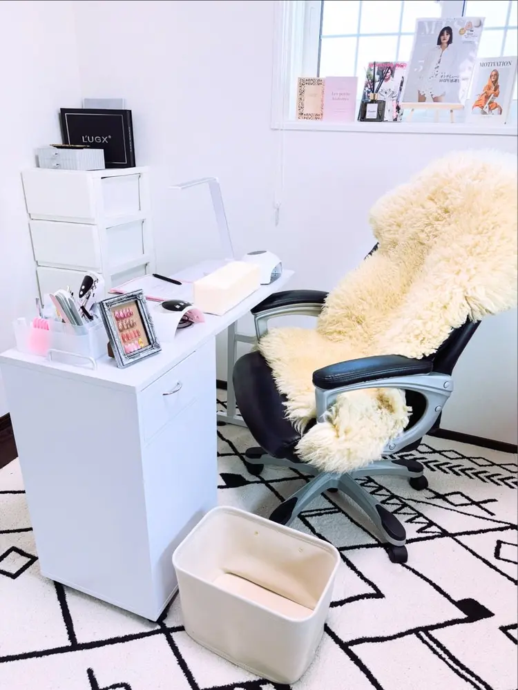 Nails by MILKの内観・外観1