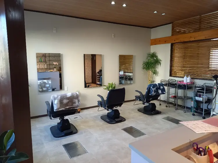 bondhairの内観・外観1