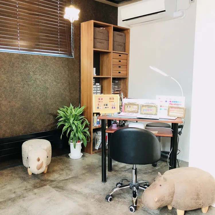 札幌ネイルgorellaの内観・外観1