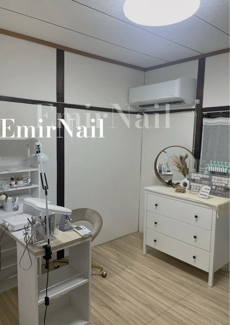 EmirNailの内観・外観2