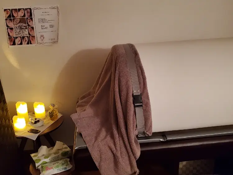 ほっと一息つける癒し空間　リラクゼーション美肌サロンAmourの内観・外観2