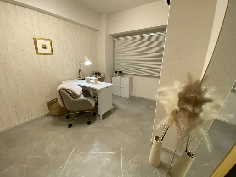 nail salon eve...の内観・外観1