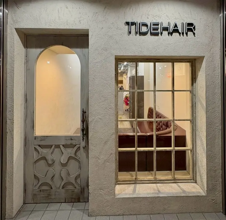 TIDEHAIR 茨木2号店の内観・外観1