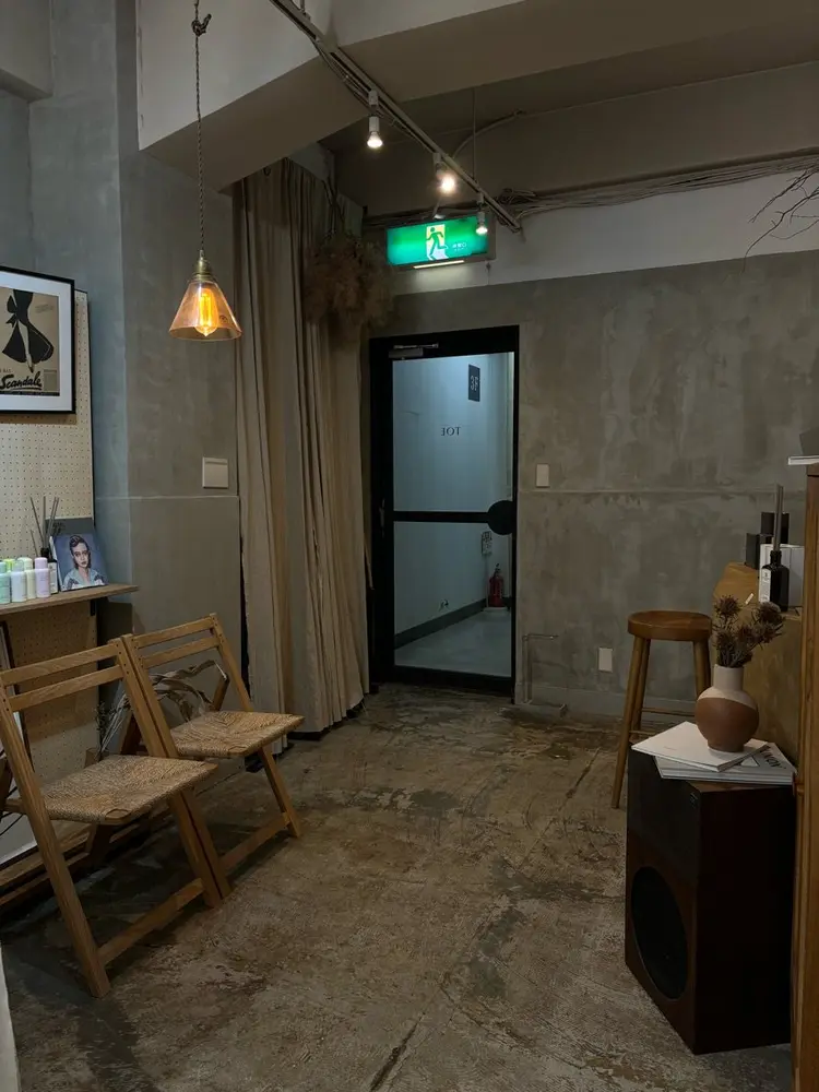 TOEの内観・外観1