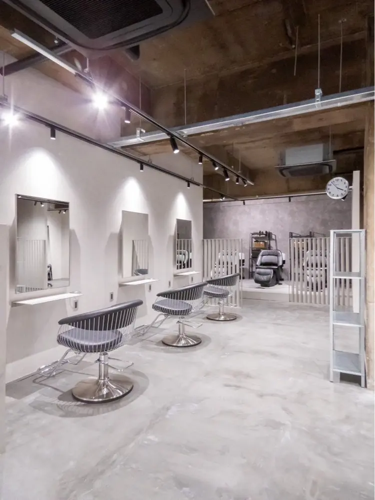 ofF eluaの内観・外観2