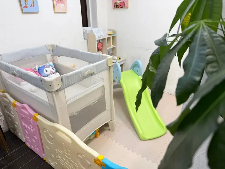 ヘアカラーファクトリーの内観・外観2