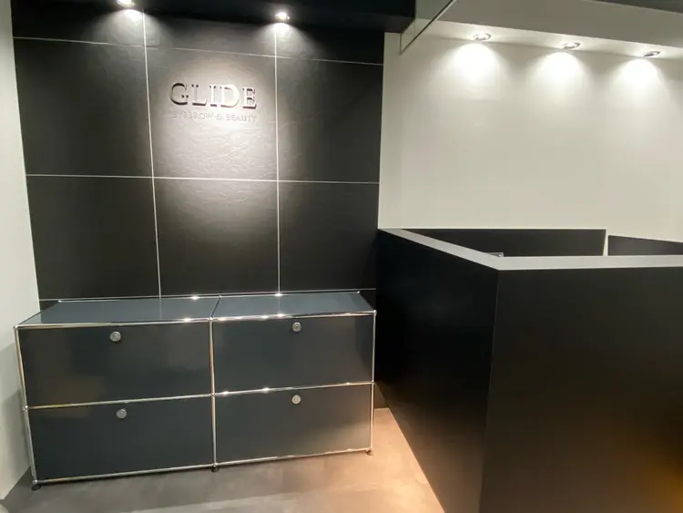 メンズアイブロウサロン　GLIDEの内観・外観3
