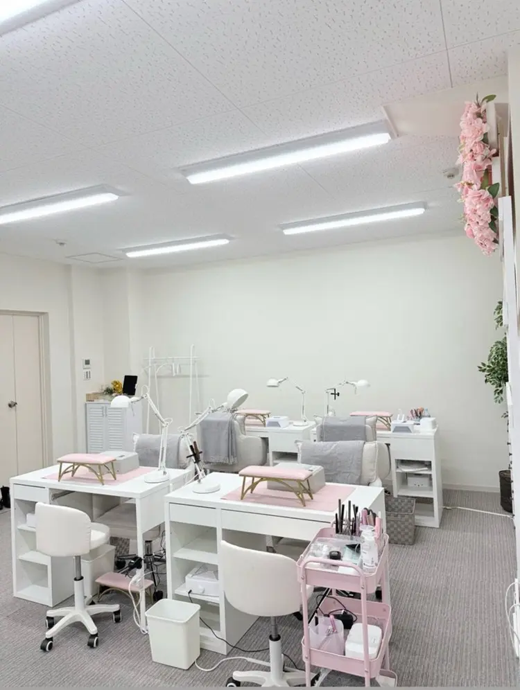 Aura Nail サロンの内観・外観2
