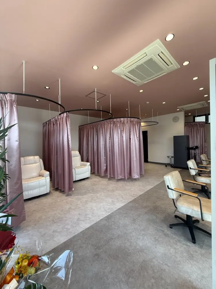 MACARON伊勢崎店の内観・外観1