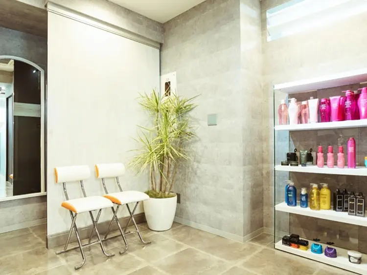 Chara Chaloneの内観・外観3