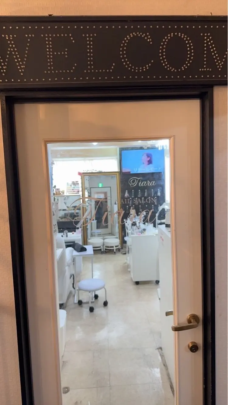 ネイルサロンティアラの内観・外観1