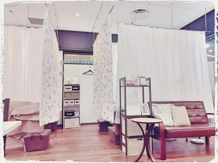 クリアアイあべのベルタ店の内観・外観1