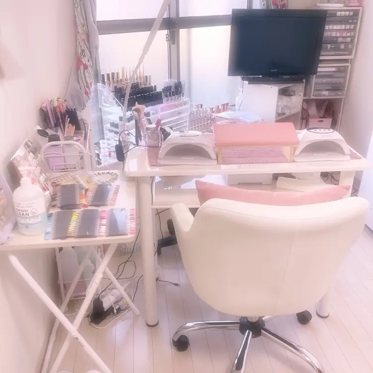 梅島のネイル屋さんの内観・外観2