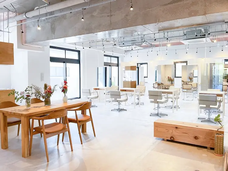 continueの内観・外観1