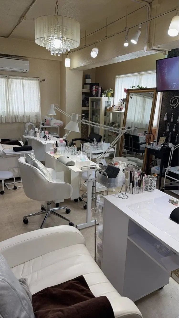 ネイルサロンティアラの内観・外観2