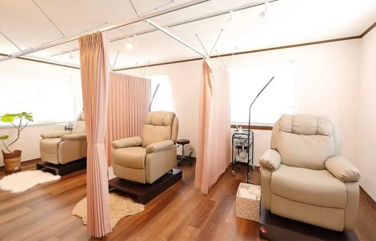 ロレインブロウ青森店の内観・外観2